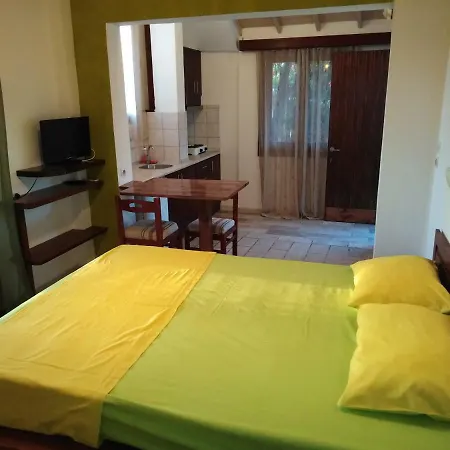 Victoria Lägenhet Agios Georgios (Corfu)